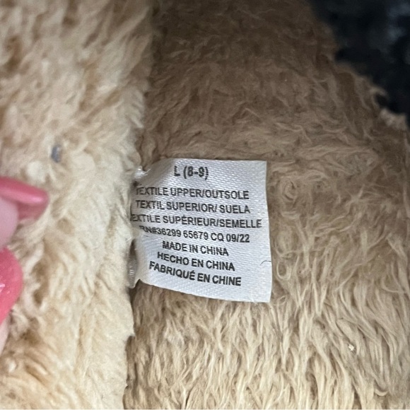 Smiley face Fuzzy Slippers, size Large 8/9US, wide width - Picture 6 of 9